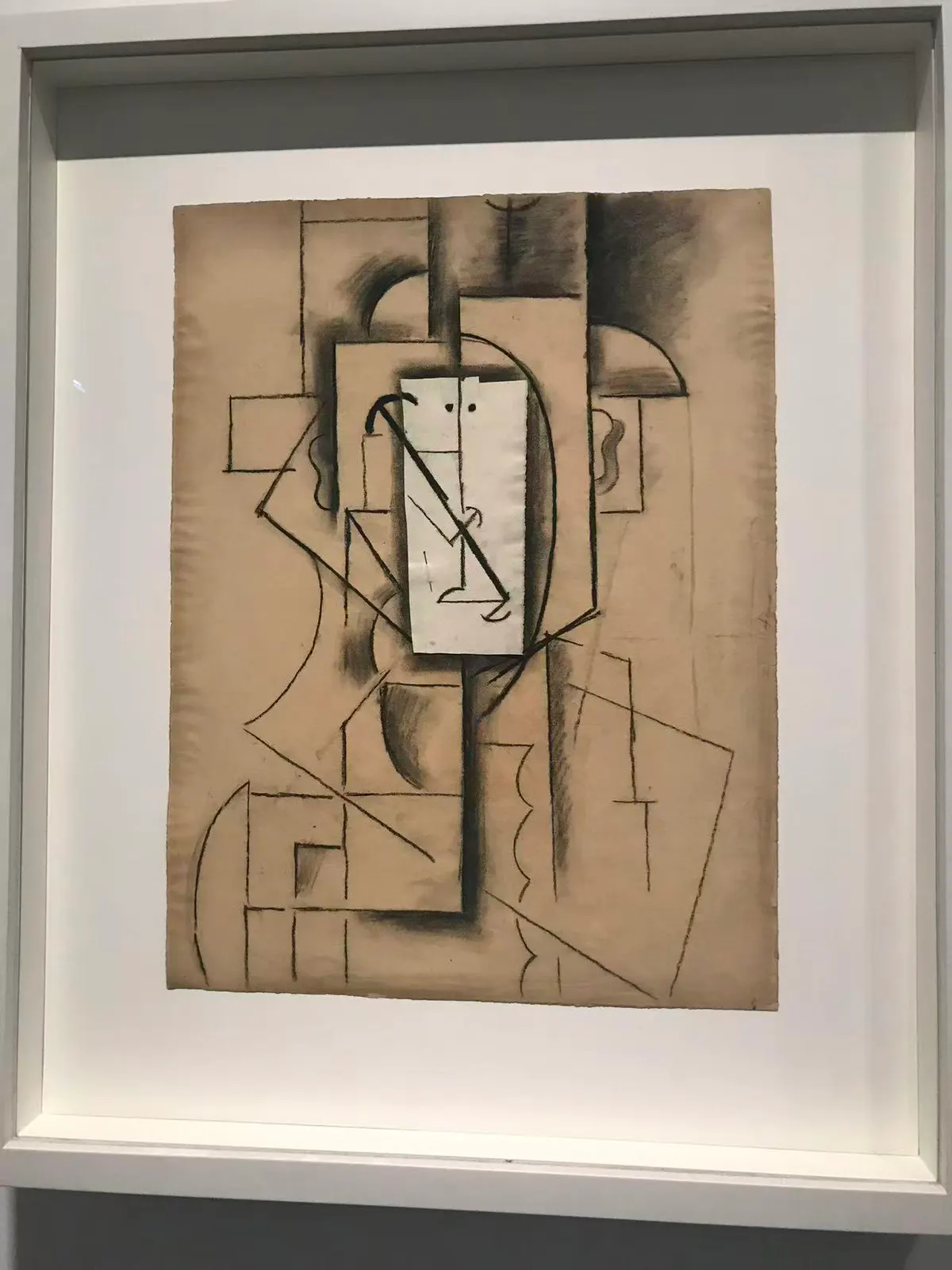展墙上的几何构成作品